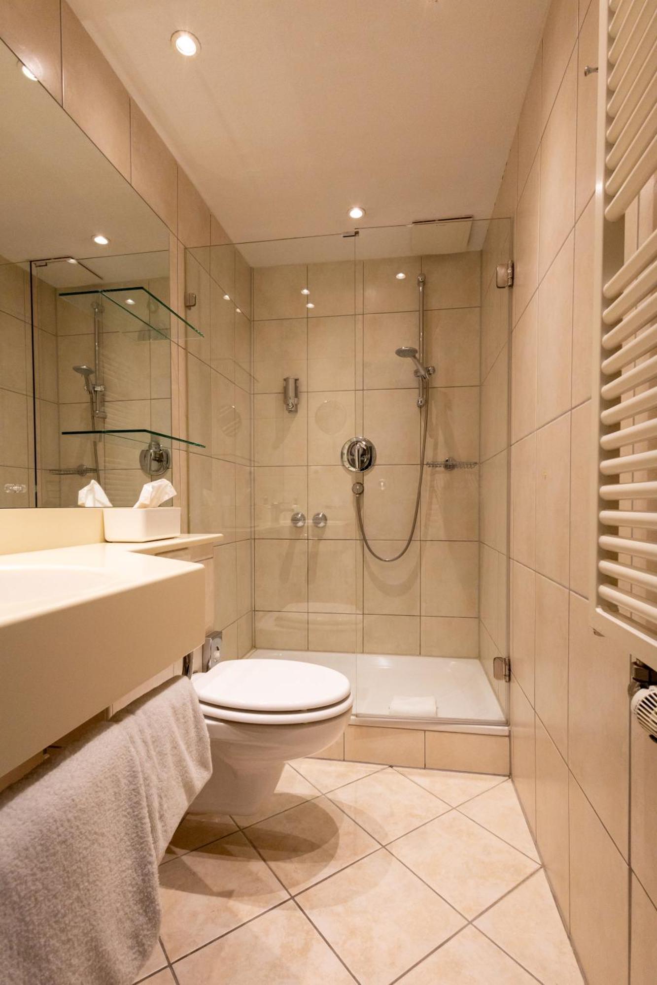 Fischerhaus Hotel Dusseldorf